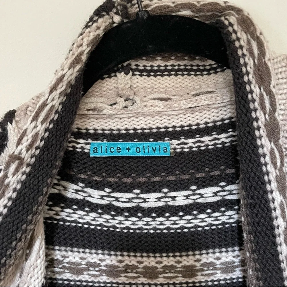 Alice + Olivia Western Fair Isle Chunky cardigan sweater medium $298 100% Wool